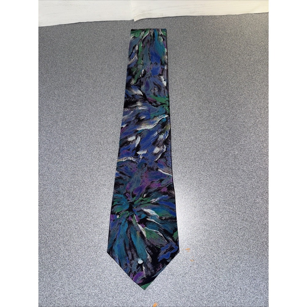 Vintage Bugle Boy  Tie Polyester Blend Made In‎ The USA